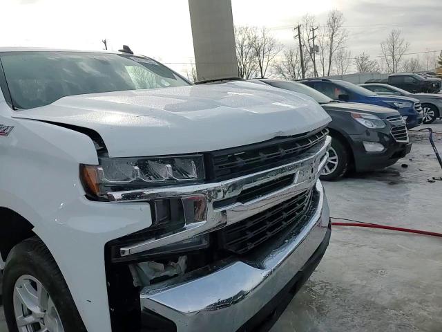 2021 Chevrolet Silverado - Image 13