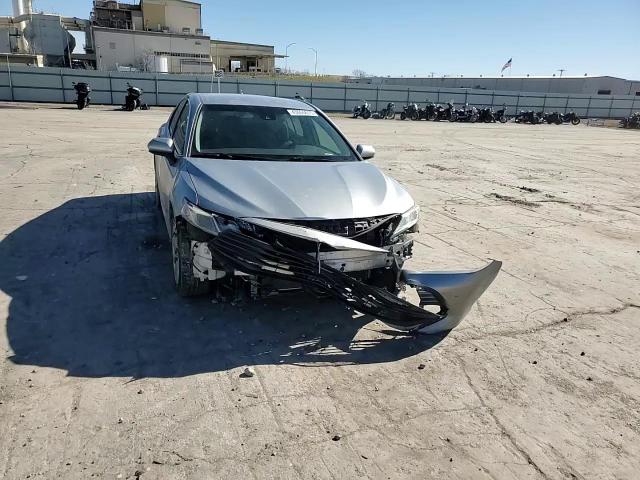 2019 Toyota Camry - Image 10