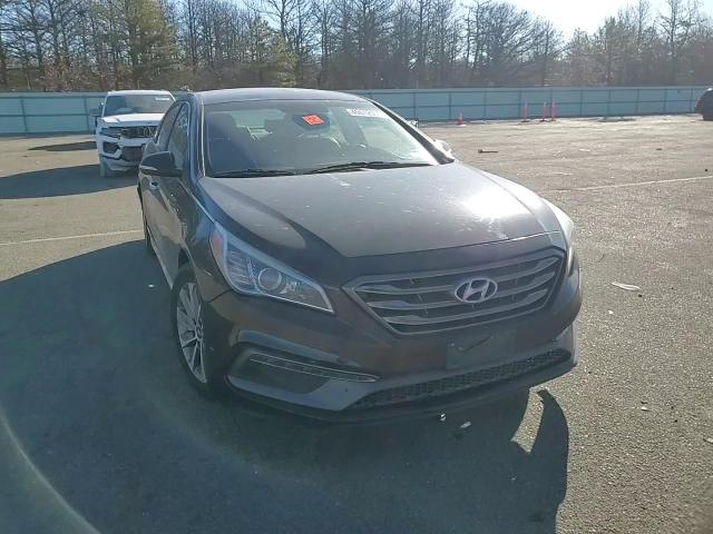 2015 Hyundai Sonata - Image 11