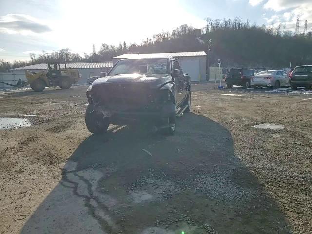 2015 RAM 1500 - Image 14
