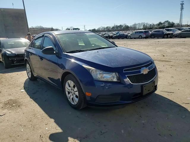 2012 Chevrolet Cruze - Image 10