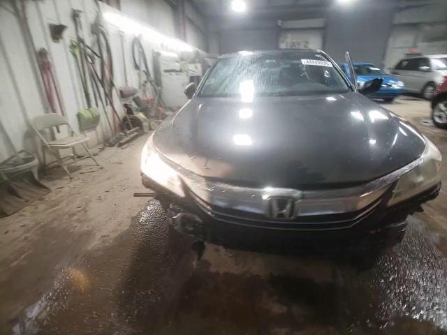 2017 Honda Accord - Image 13