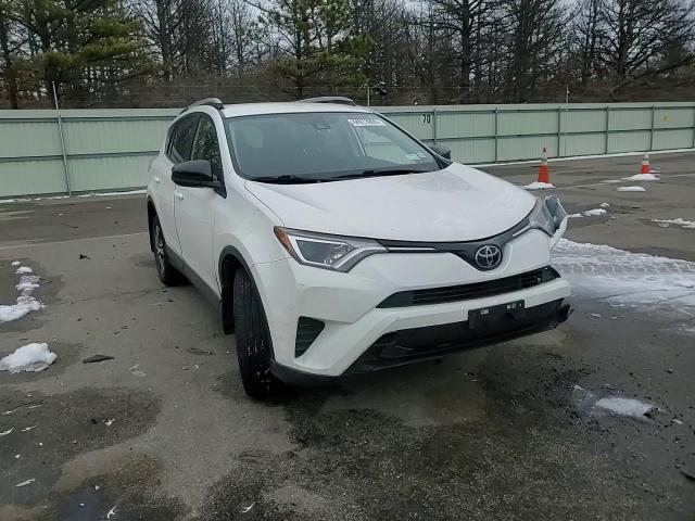 2017 Toyota RAV 4 - Image 11