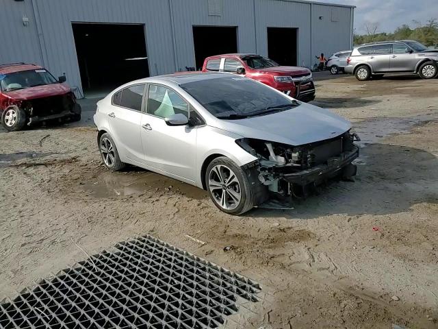 2016 Kia Forte - Image 11