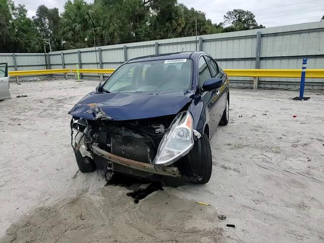2018 Nissan Versa - Image 10