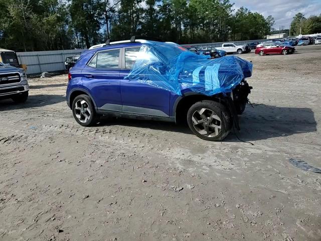 2022 Hyundai Venue - Image 13