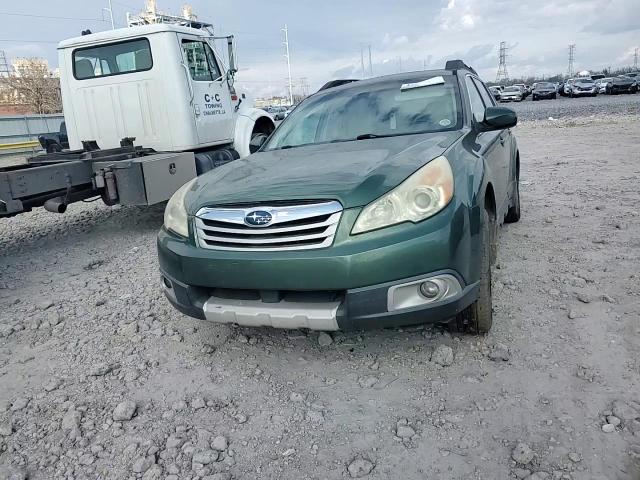 2011 Subaru Outback - Image 11