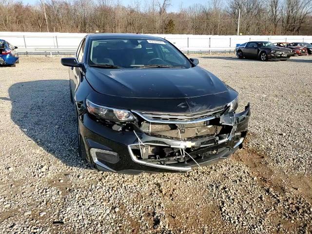 2018 Chevrolet Malibu - Image 11