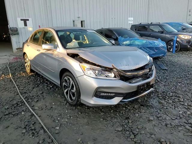 2017 Honda Accord - Image 13