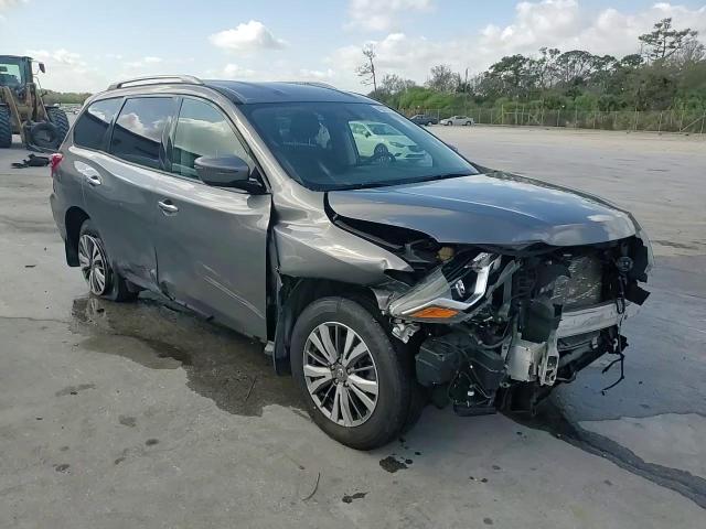 2019 Nissan Pathfinder - Image 15