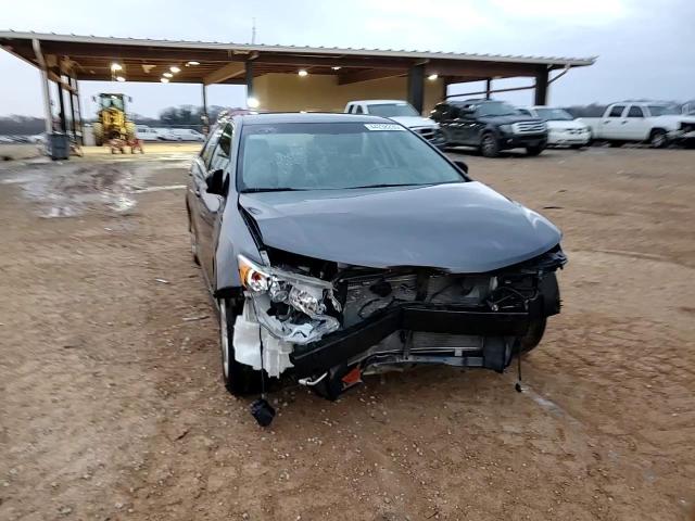 2013 Toyota Camry - Image 14