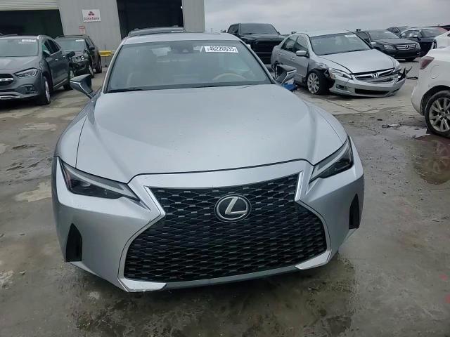 2021 Lexus IS - Image 13