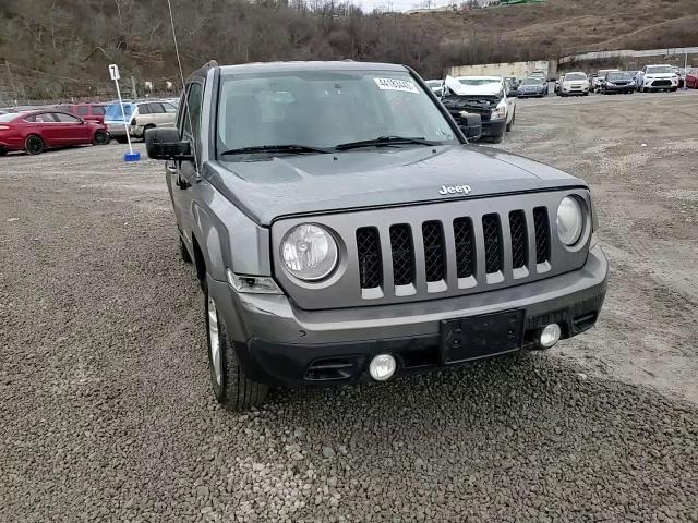2014 Jeep Liberty (Patriot) - Image 14
