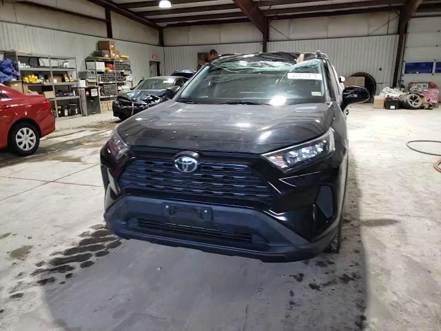 2020 Toyota RAV 4 - Image 12