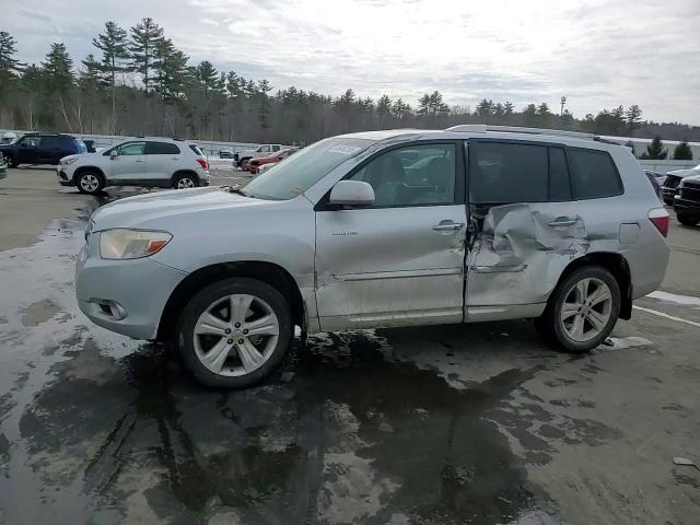 2010 Toyota Highlander - Image 11