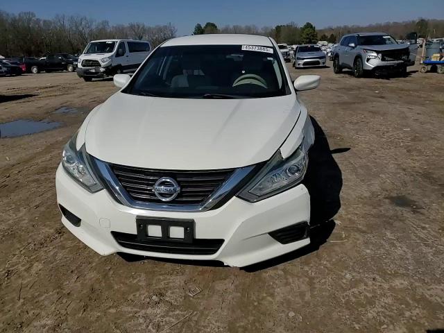2016 Nissan Altima - Image 11