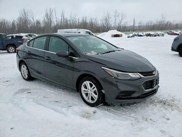 2017 Chevrolet Cruze - Image 13
