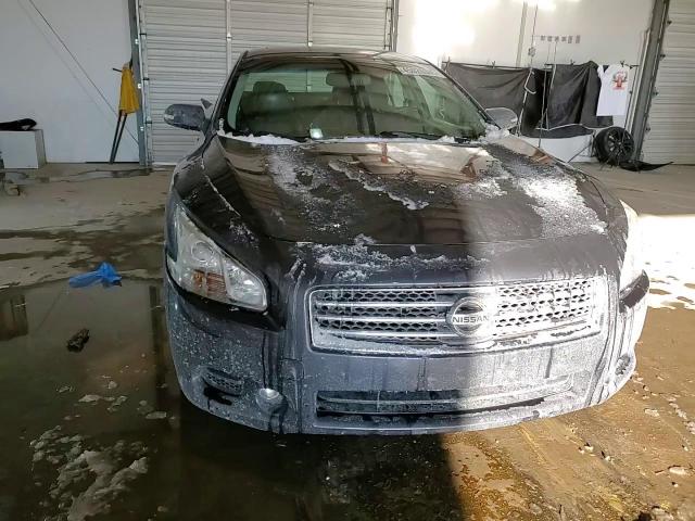2009 Nissan Maxima - Image 10