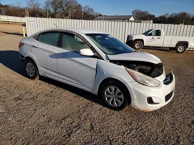 2017 Hyundai Accent - Image 10
