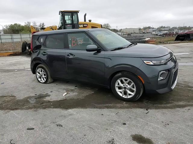2022 Kia Soul - Image 12