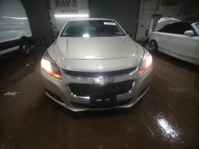 2016 Chevrolet Malibu - Image 14