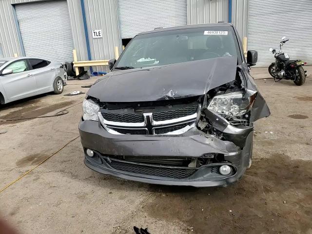 2017 Dodge Caravan - Image 12