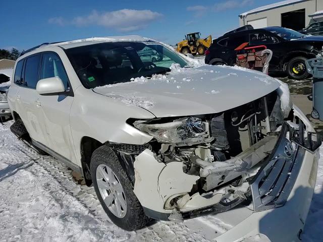 2011 Toyota Highlander Base VIN: 5TDBK3EH7BS083221 Lot: 44750165