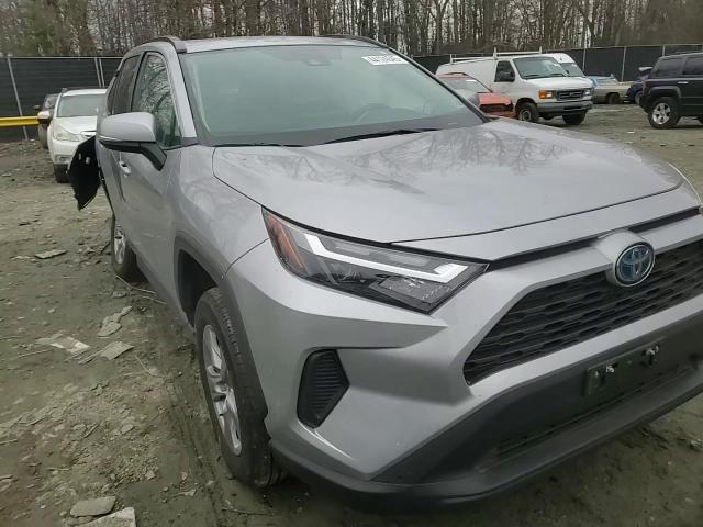 2022 Toyota RAV 4 - Image 11
