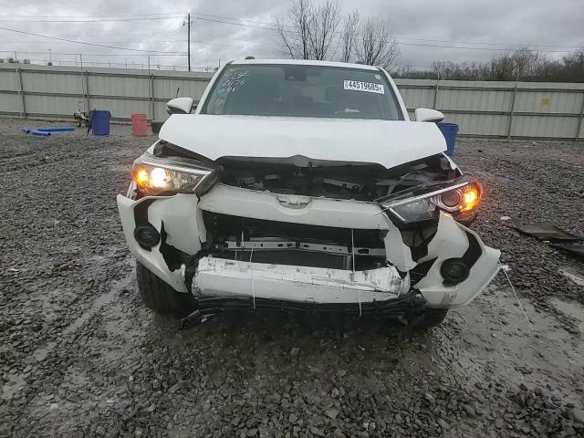 2020 Toyota 4Runner - Image 11