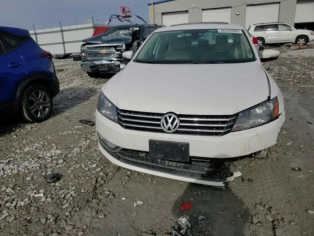2015 Volkswagen Passat - Image 10