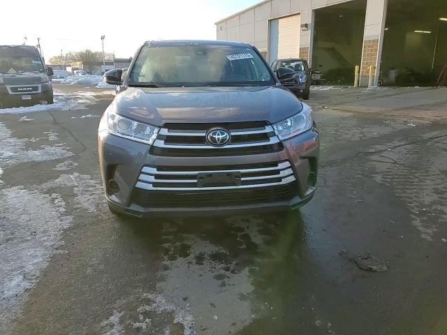 2019 Toyota Highlander - Image 14