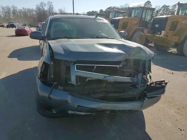 2009 Chevrolet Tahoe - Image 12