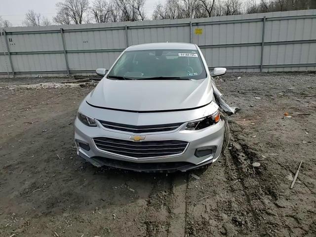 2017 Chevrolet Malibu - Image 11