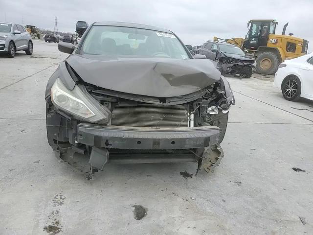 2016 Nissan Altima - Image 10