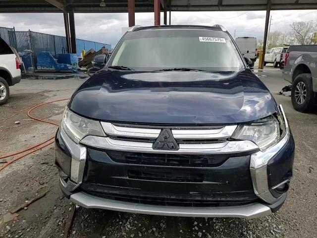 2017 Mitsubishi Outlander - Image 14