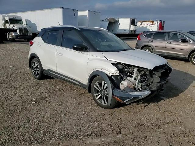 2020 Nissan Kicks - Image 10