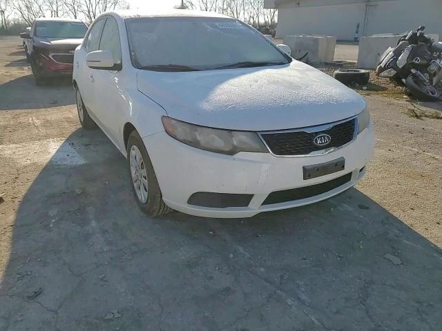 2012 Kia Forte - Image 11
