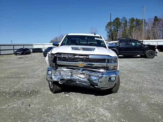 2017 Chevrolet Silverado - Image 11
