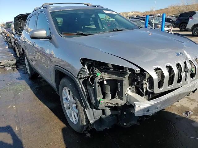 2016 Jeep Grand Cherokee - Image 15