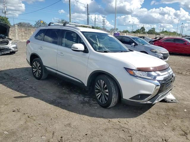 2019 Mitsubishi Outlander - Image 11