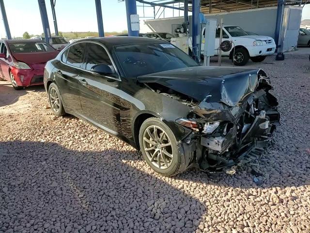 2020 Alfa Romeo Giulia - Image 11