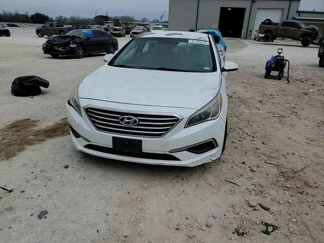 2017 Hyundai Sonata - Image 11