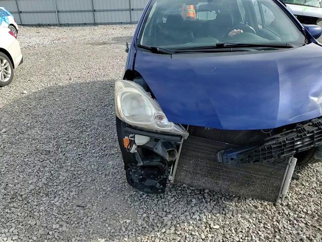 2011 Honda Fit - Image 11