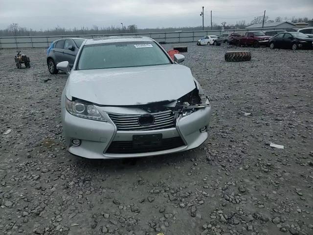 2015 Lexus ES - Image 11