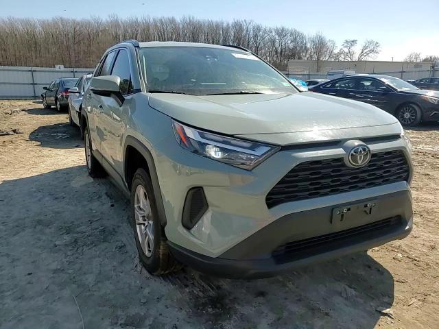 2022 Toyota RAV 4 - Image 11