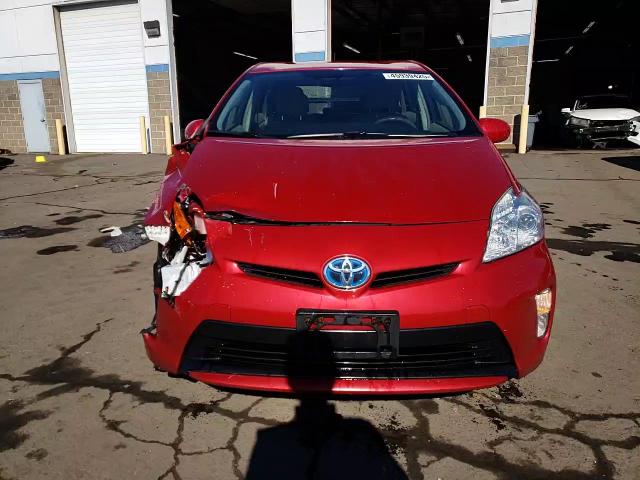 2015 Toyota Prius - Image 13