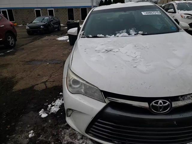 2015 Toyota Camry - Image 10