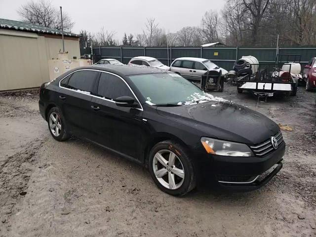 2014 Volkswagen Passat - Image 11