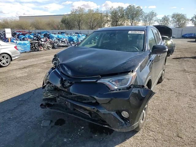 2018 Toyota RAV 4 - Image 11