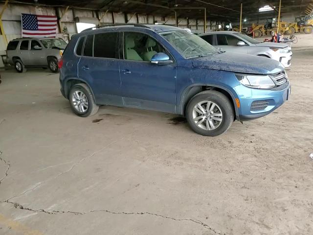 2017 Volkswagen Tiguan - Image 11